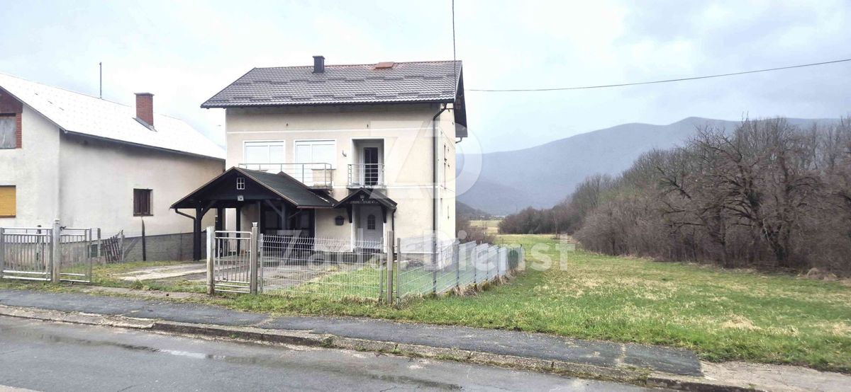 Kuća Na prodaju - LIČKO-SENJSKA DONJI LAPAC