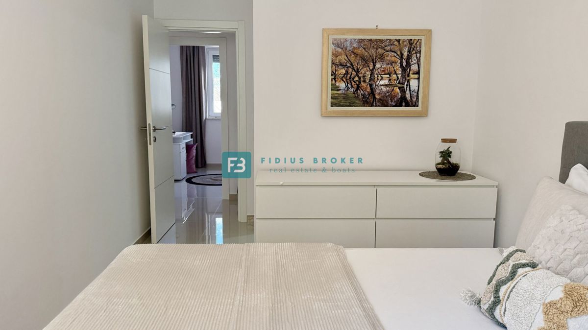 Flat For sale - ŠIBENSKO-KNINSKA VODICE