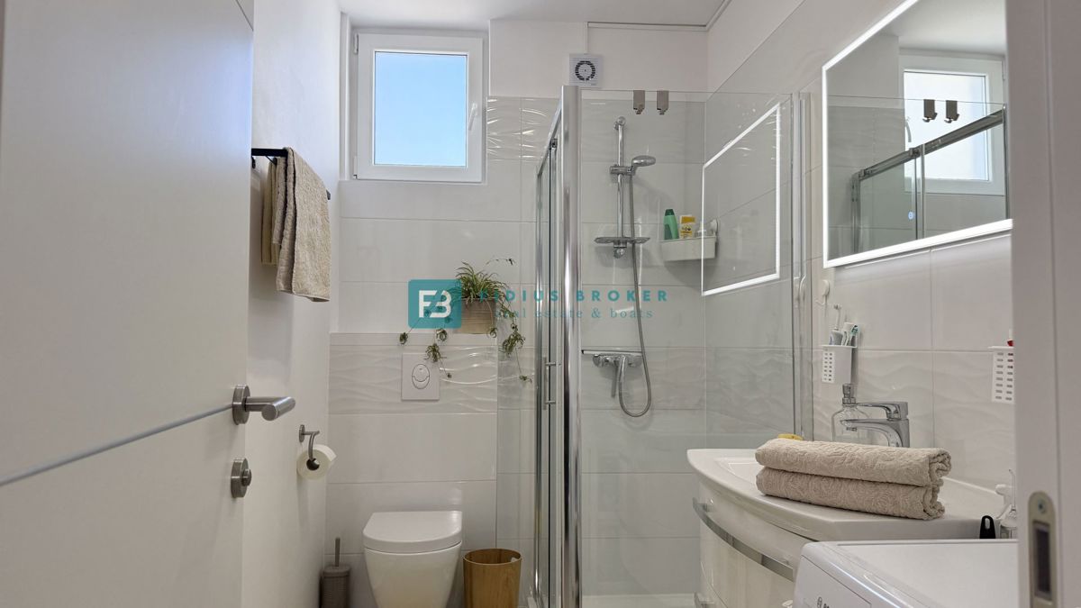 Flat For sale - ŠIBENSKO-KNINSKA VODICE