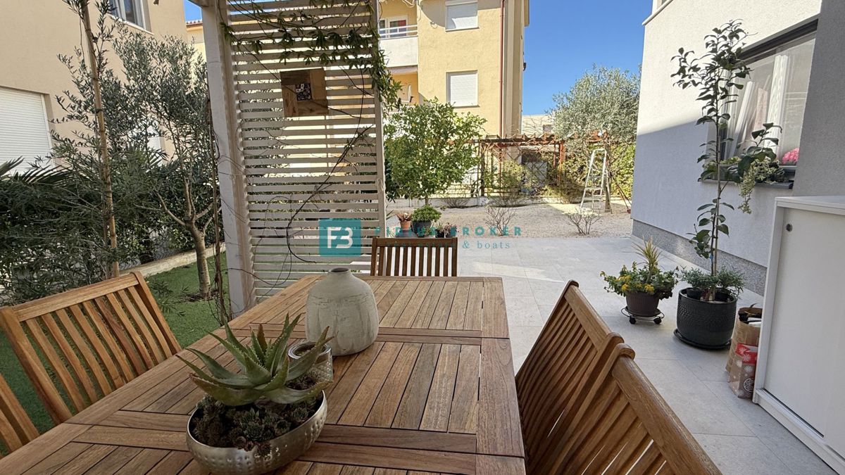 Flat For sale - ŠIBENSKO-KNINSKA VODICE