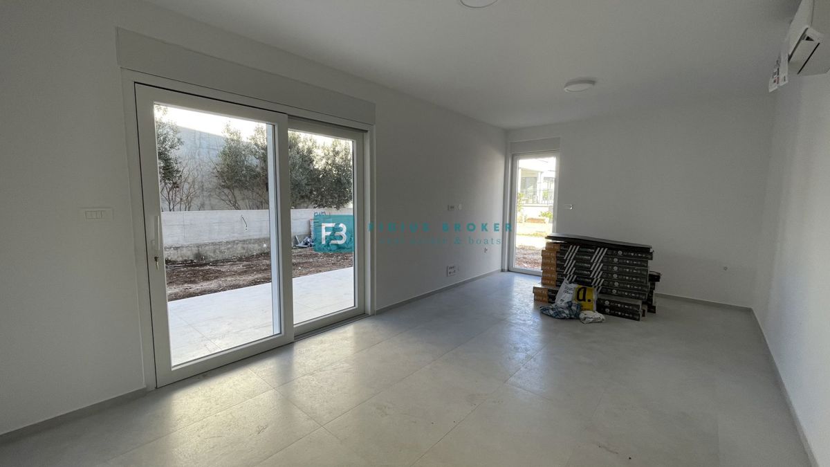 Flat For sale - ŠIBENSKO-KNINSKA VODICE