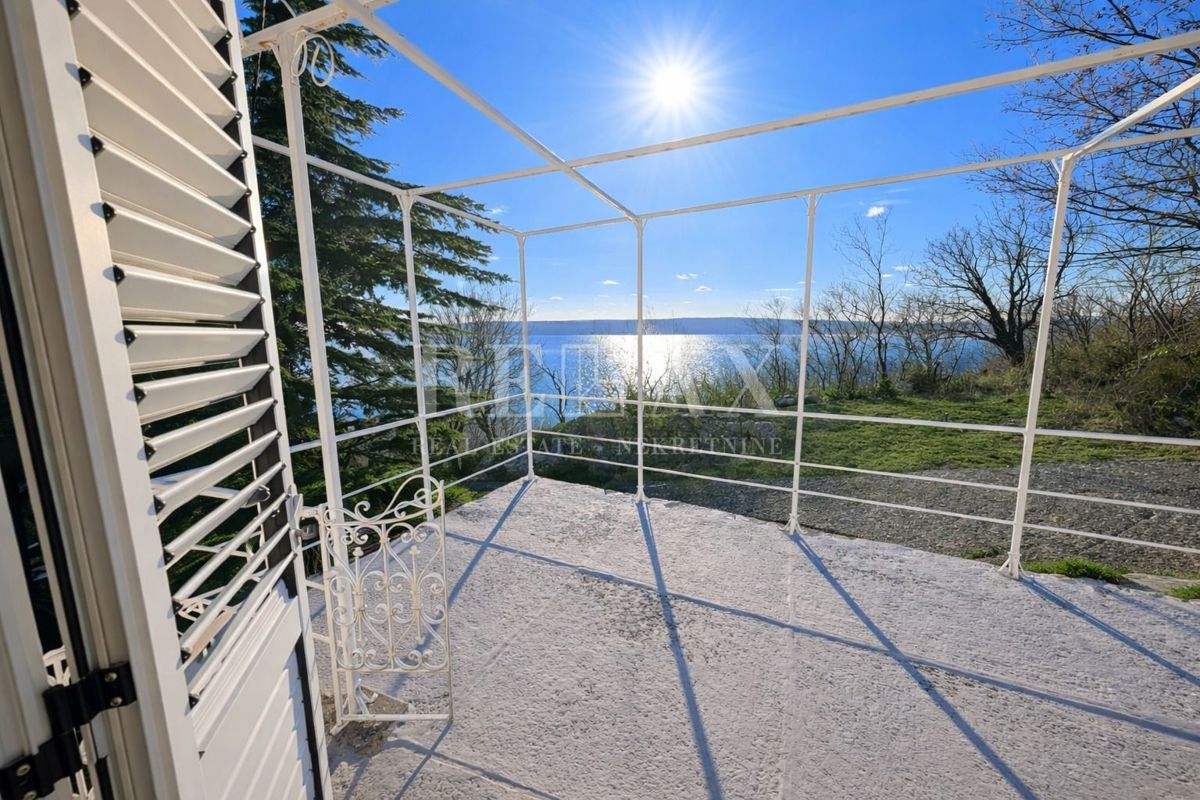 Dom Na predaj - LIČKO-SENJSKA SENJ