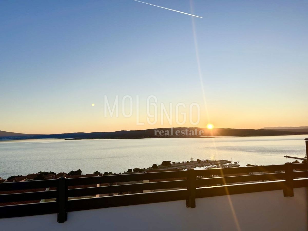 Stan Na prodaju - PRIMORSKO-GORANSKA CRIKVENICA