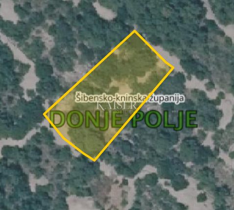 Land for sale 1113 m² – Šibenik