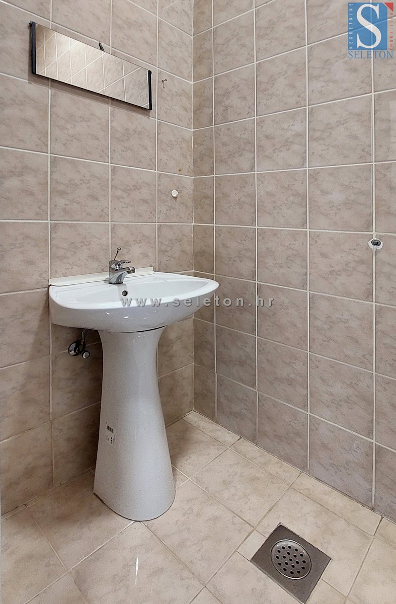 Komerční K pronájmu - ISTARSKA VRSAR