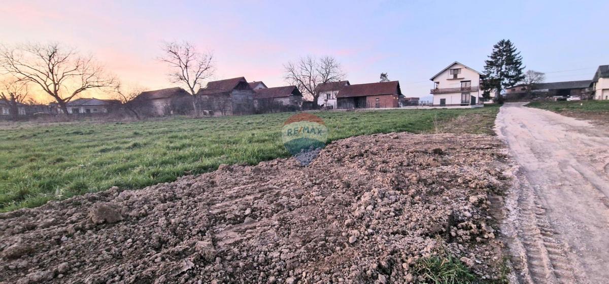 Land For sale - Grad Zagreb Zagreb - foto 3/3