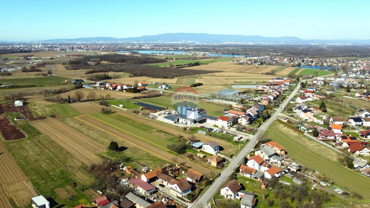 Zemljište Na prodaju - ZAGREBAČKA VELIKA GORICA