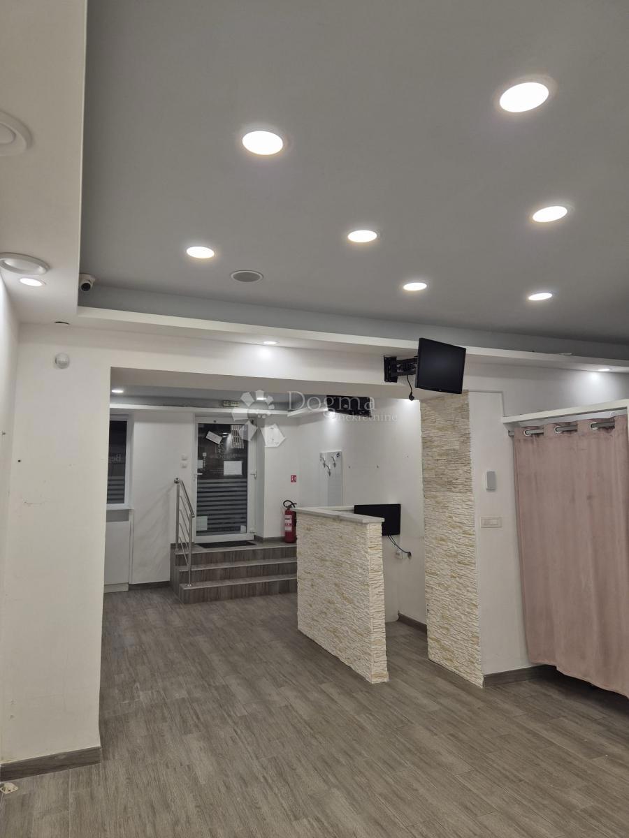 Commerciale In vendita - OSJEČKO-BARANJSKA OSIJEK