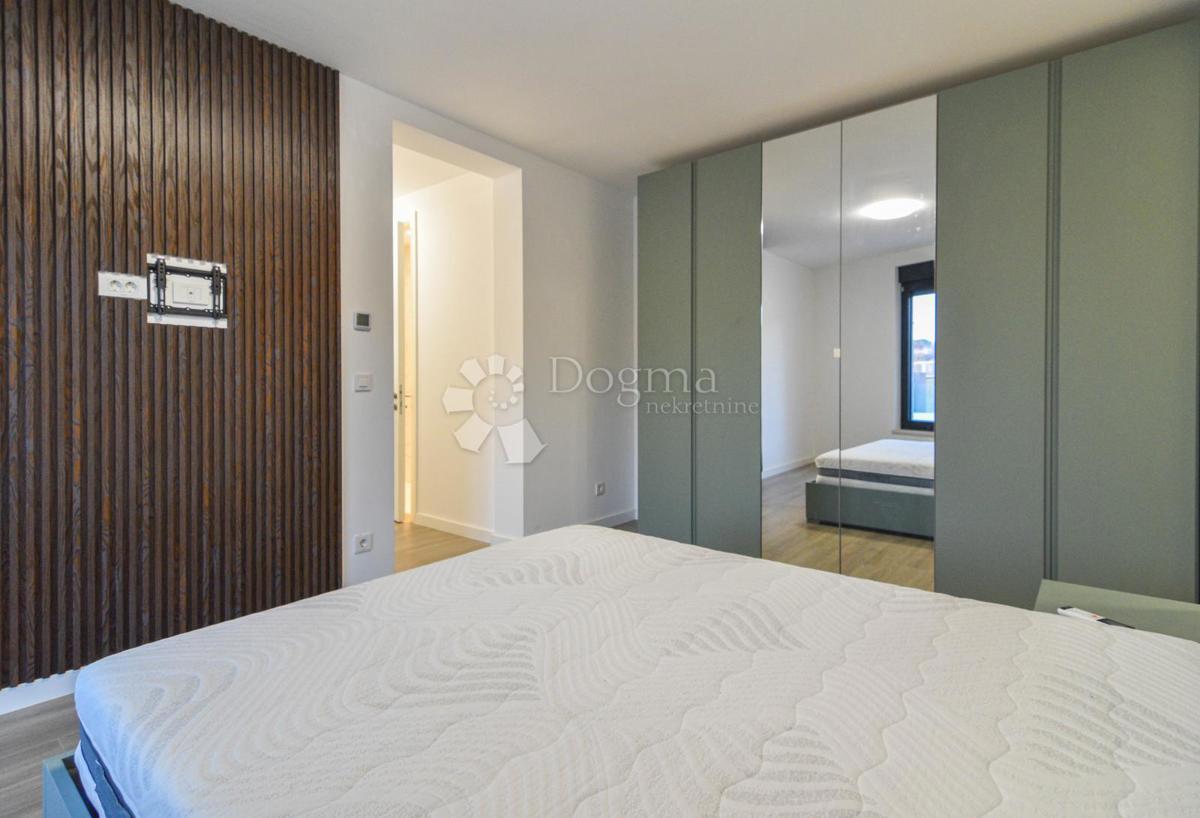 Apartmán Na predaj - ISTARSKA POREČ