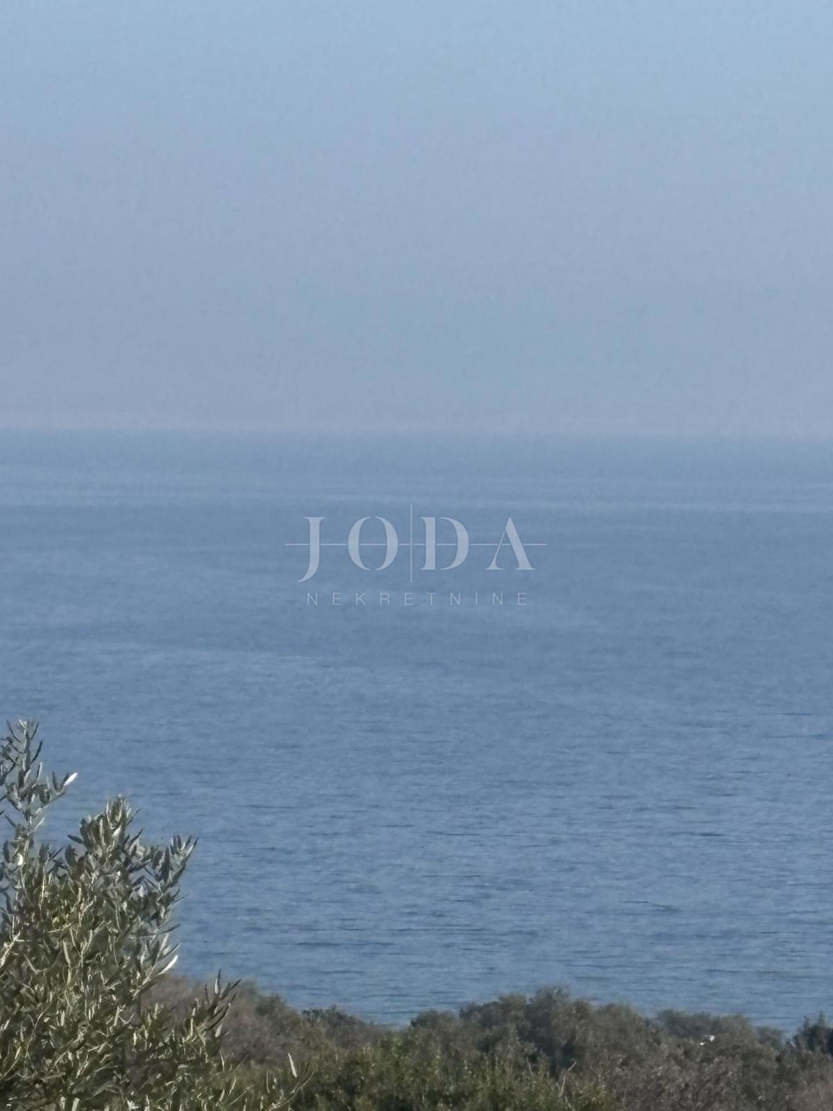 Stan Na prodaju - ISTARSKA RAŠA