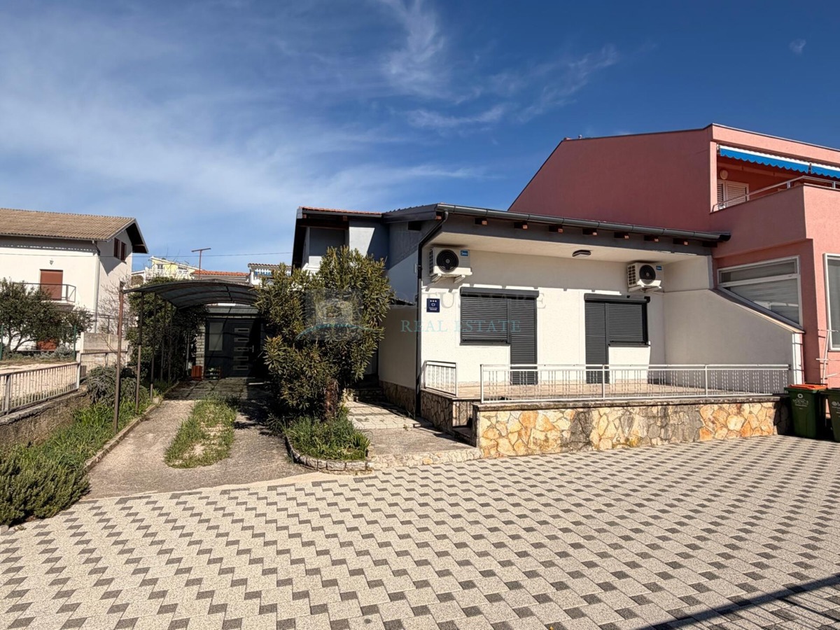 Kuća Na prodaju - ŠIBENSKO-KNINSKA VODICE