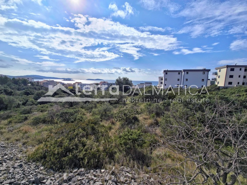 Land For sale - ŠIBENSKO-KNINSKA ROGOZNICA