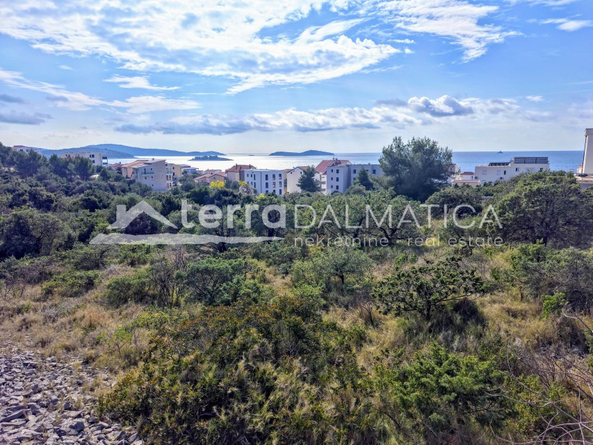 Land For sale - ŠIBENSKO-KNINSKA ROGOZNICA