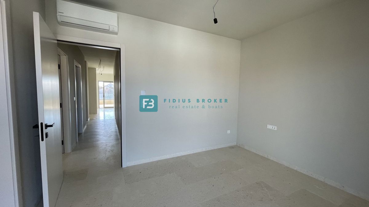 Flat For sale - ŠIBENSKO-KNINSKA VODICE
