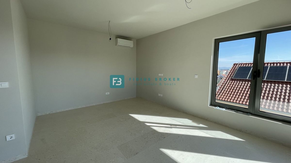 Flat For sale - ŠIBENSKO-KNINSKA VODICE