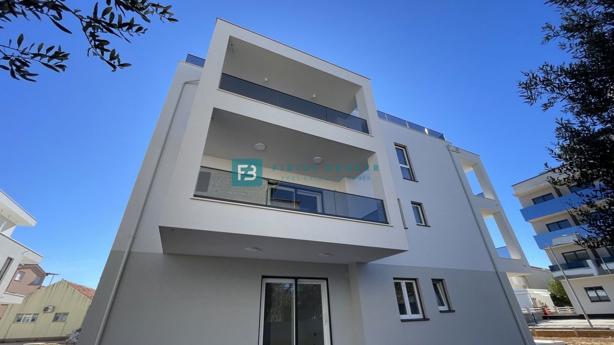 Mieszkanie Na sprzedaż - šibensko-kninska Vodice - foto 1/37