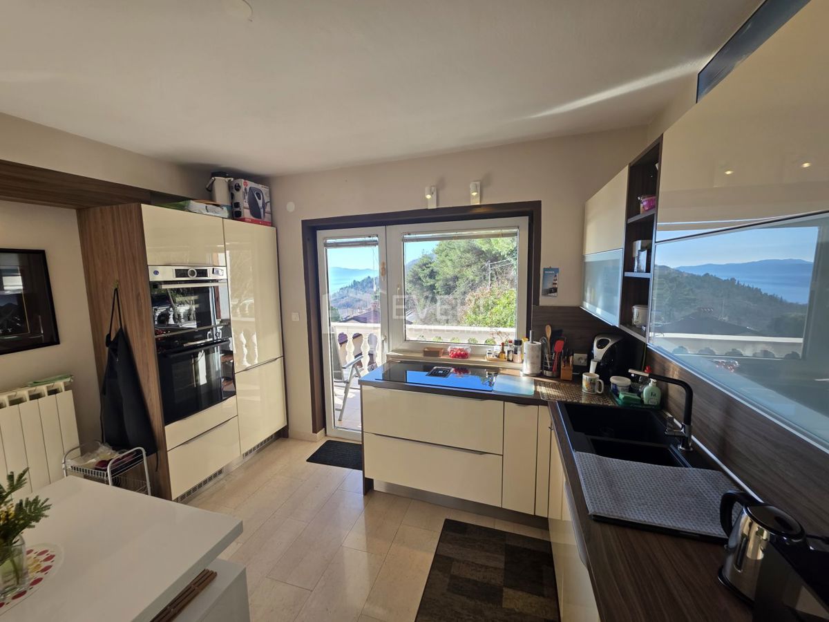 Flat For sale - PRIMORSKO-GORANSKA LOVRAN
