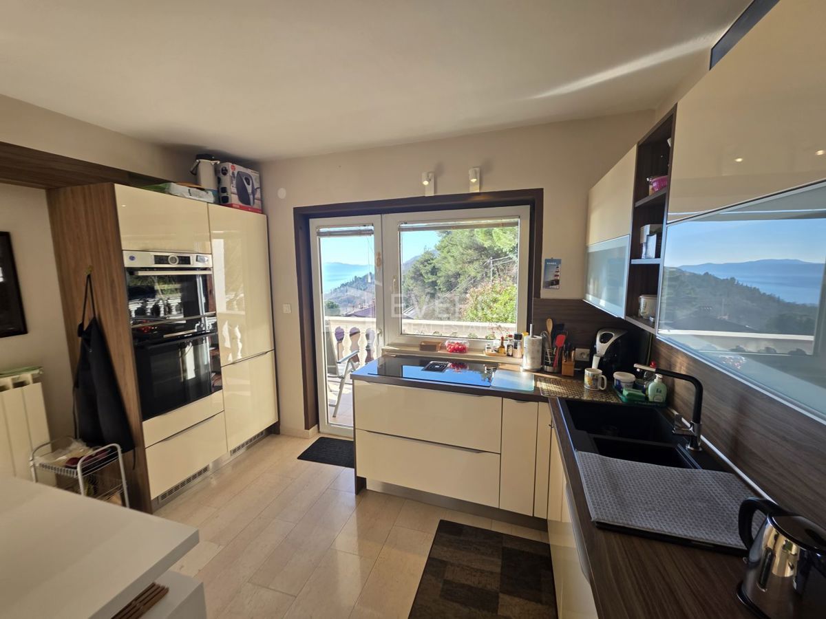 Flat For sale - PRIMORSKO-GORANSKA LOVRAN