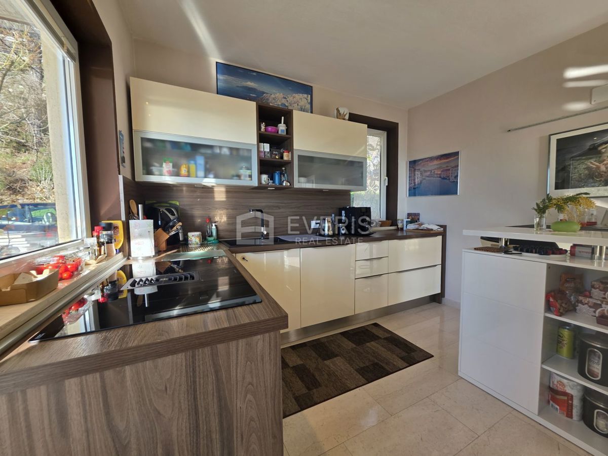 Flat For sale - PRIMORSKO-GORANSKA LOVRAN