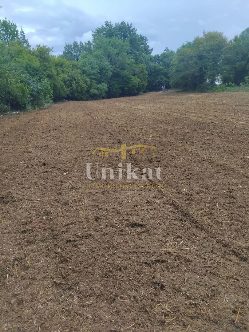 Land For sale - Istarska Višnjan - foto 5/8