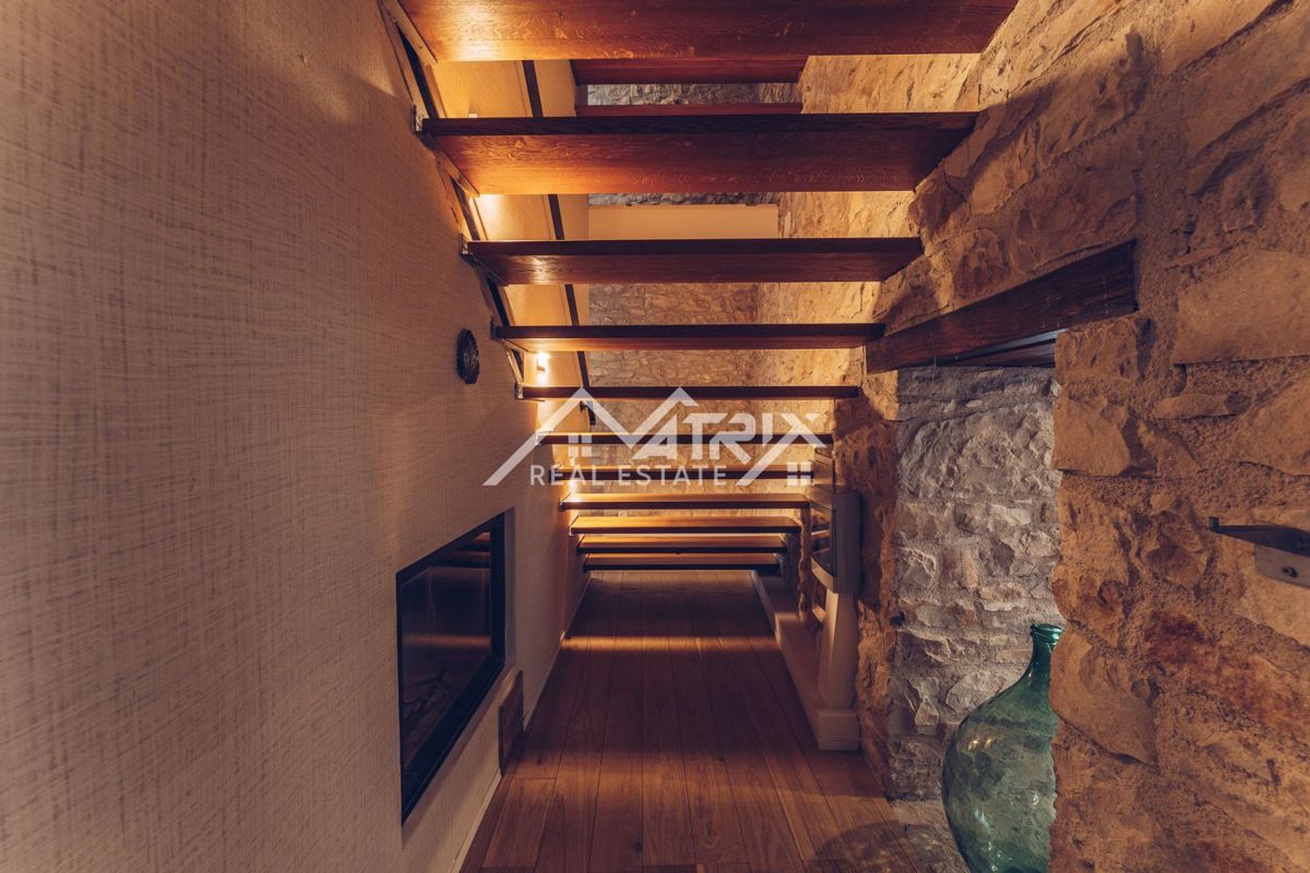 House For sale - ISTARSKA NOVIGRAD