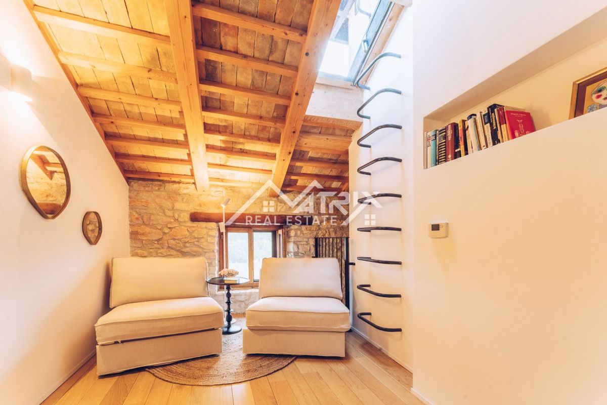 House For sale - ISTARSKA NOVIGRAD