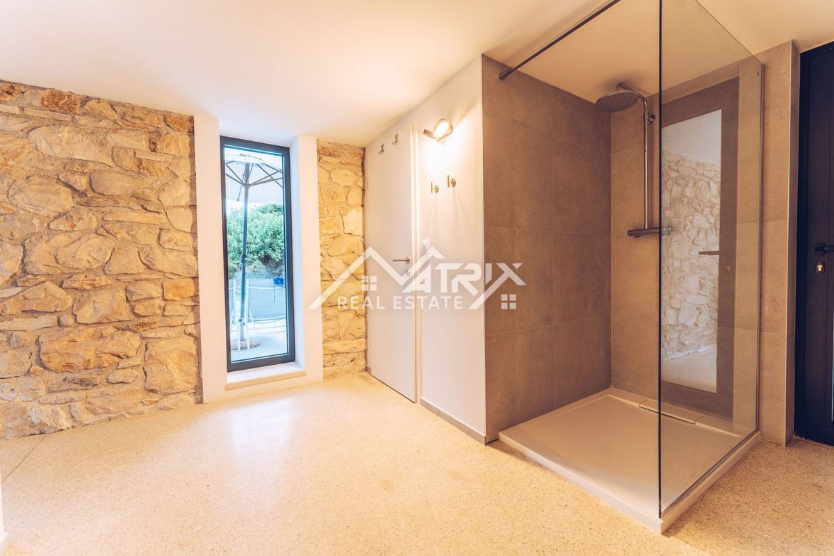 House For sale - ISTARSKA NOVIGRAD