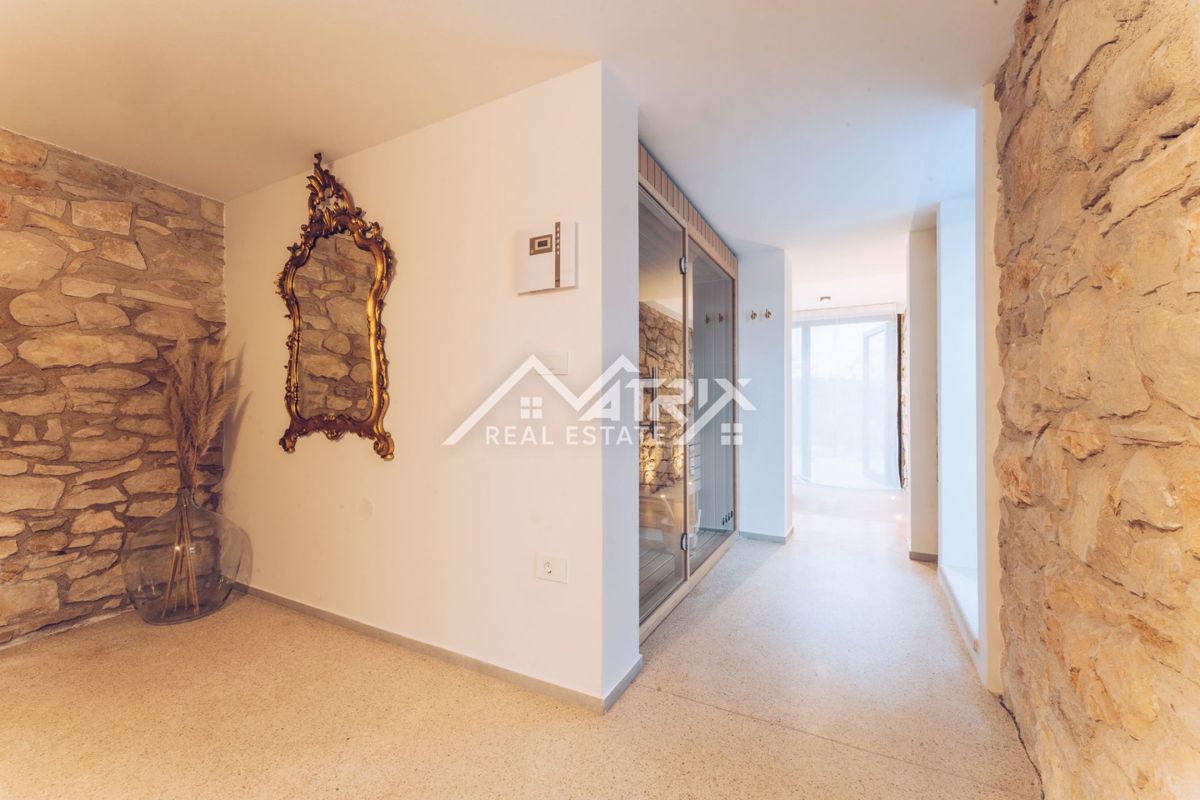 House For sale - ISTARSKA NOVIGRAD