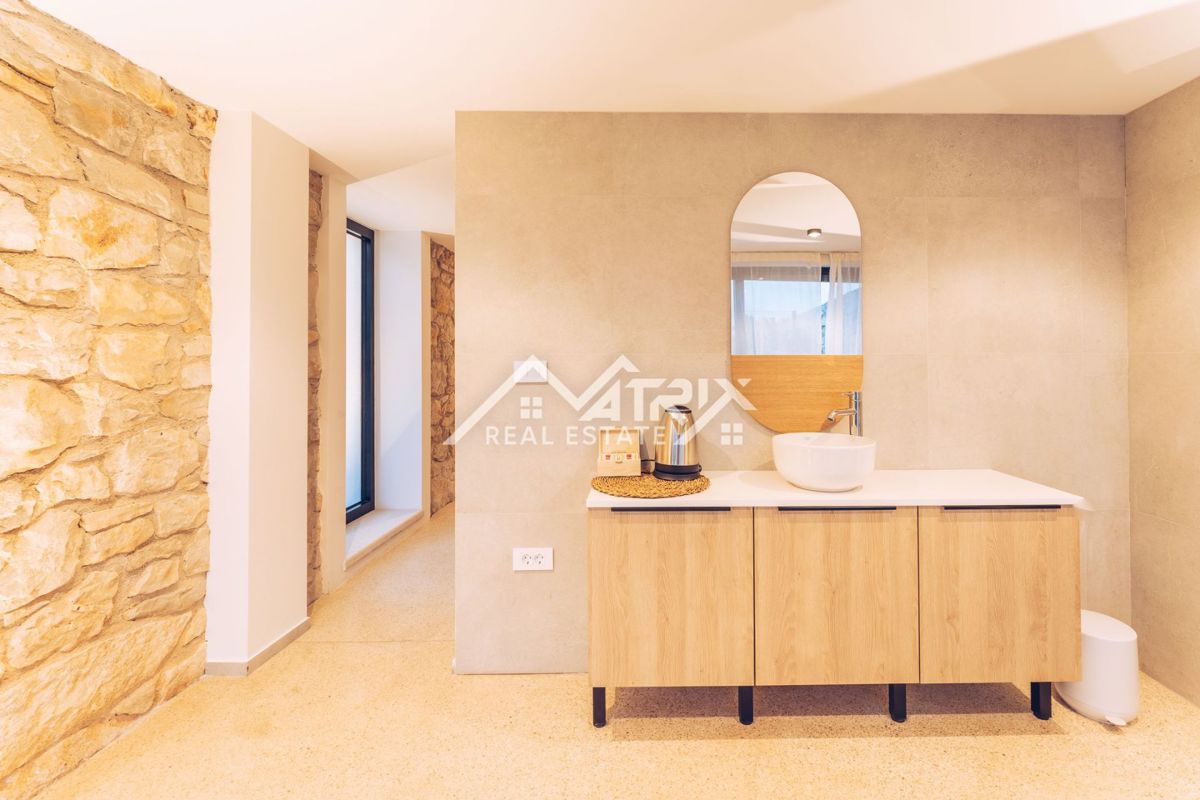 House For sale - ISTARSKA NOVIGRAD