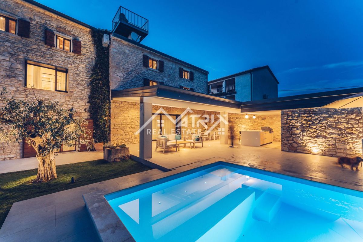 House For sale - ISTARSKA NOVIGRAD