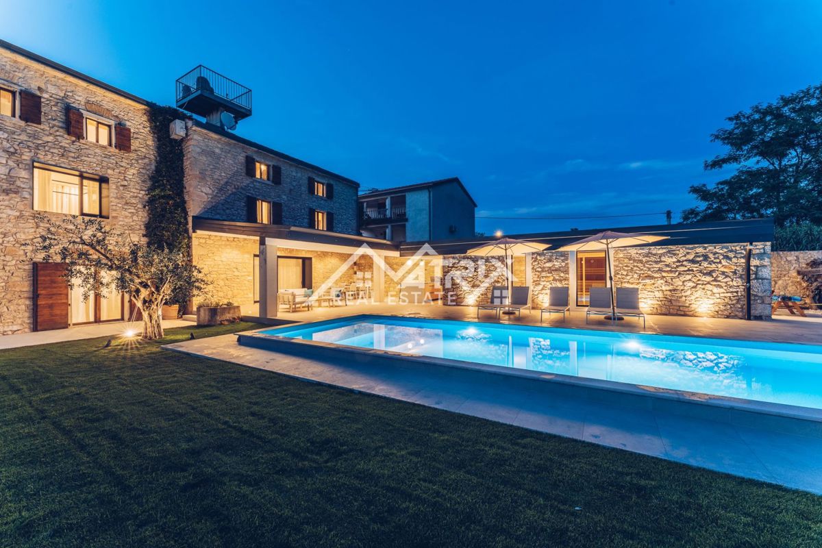 House For sale - ISTARSKA NOVIGRAD