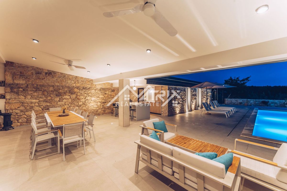 House For sale - ISTARSKA NOVIGRAD