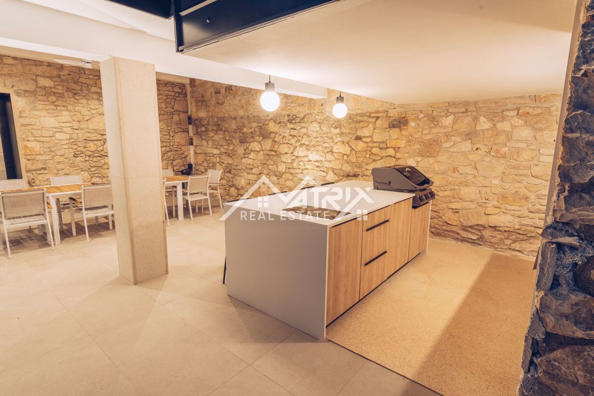 House For sale - ISTARSKA NOVIGRAD