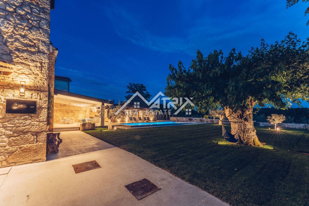 House For sale - ISTARSKA NOVIGRAD