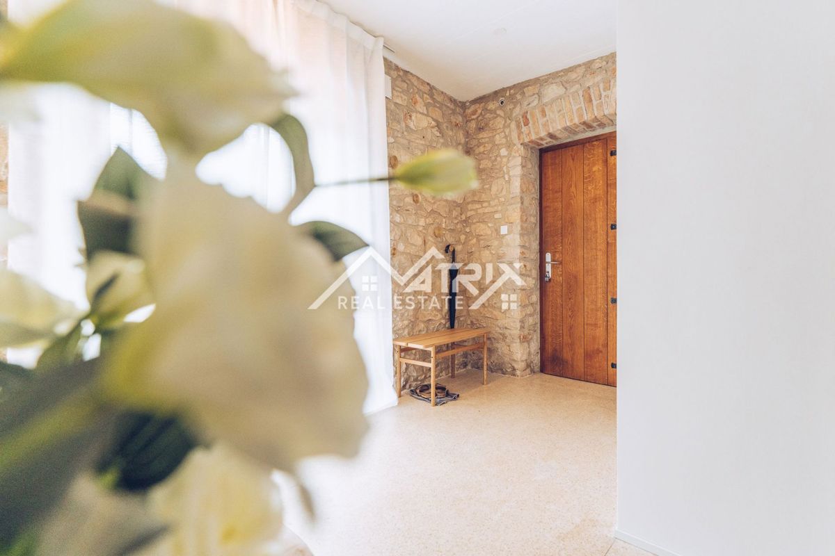 House For sale - ISTARSKA NOVIGRAD