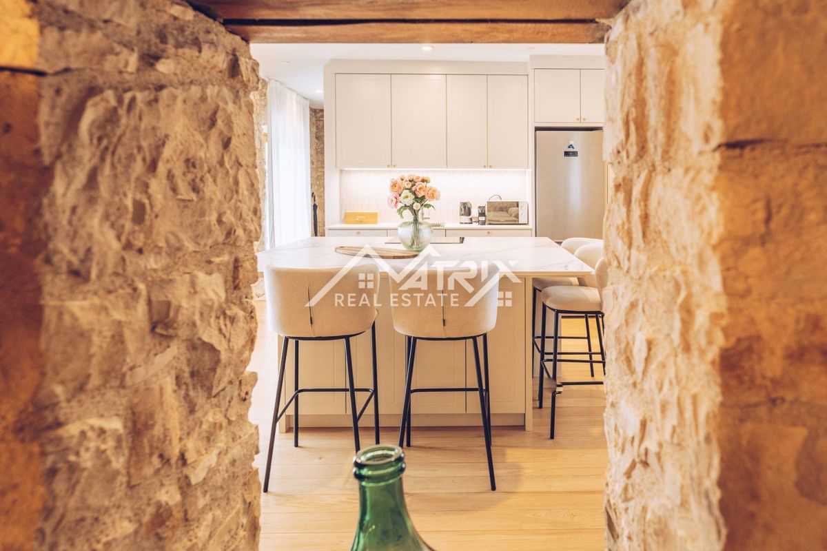 House For sale - ISTARSKA NOVIGRAD