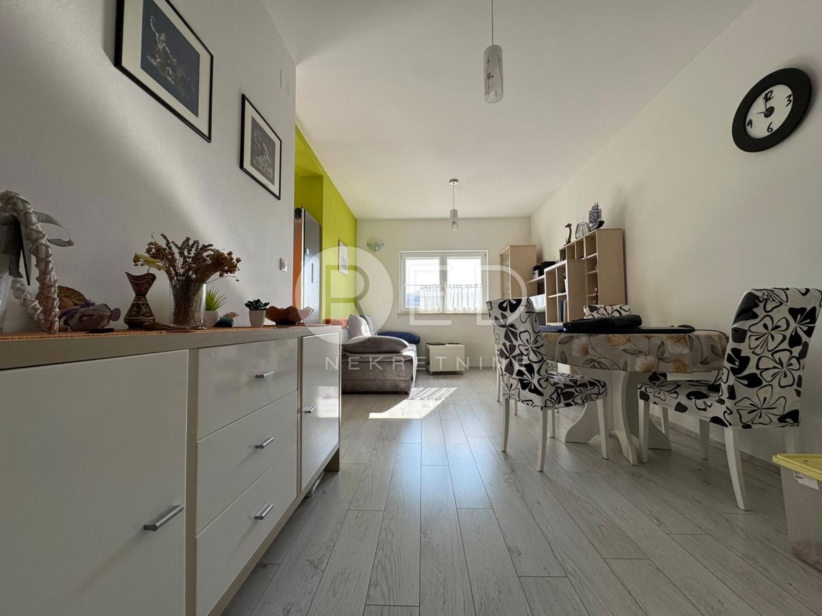 Flat For sale - ZADARSKA PAKOŠTANE
