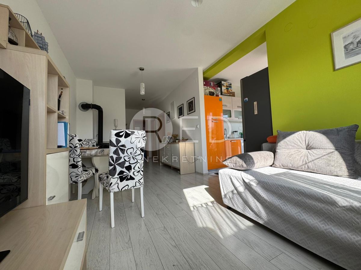 Flat For sale - ZADARSKA PAKOŠTANE