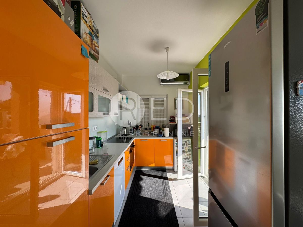 Flat For sale - ZADARSKA PAKOŠTANE