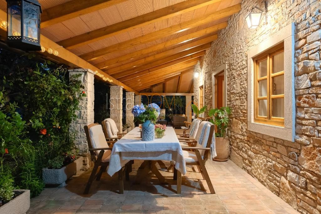 Haus Zu verkaufen - ISTARSKA SVETVINČENAT