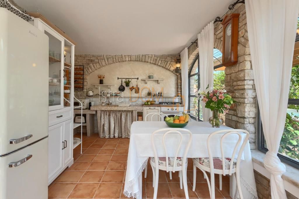 Haus Zu verkaufen - ISTARSKA SVETVINČENAT