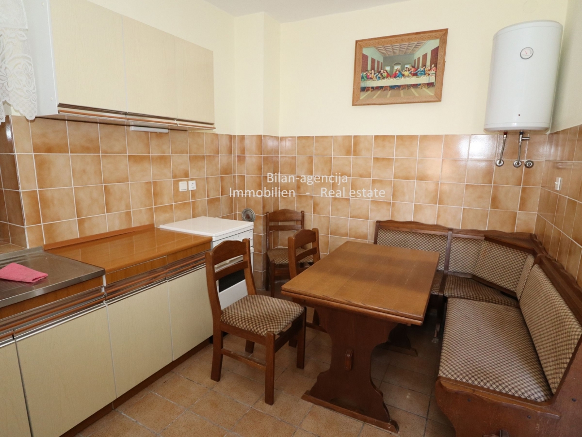Hiša Na predaj - ŠIBENSKO-KNINSKA VODICE