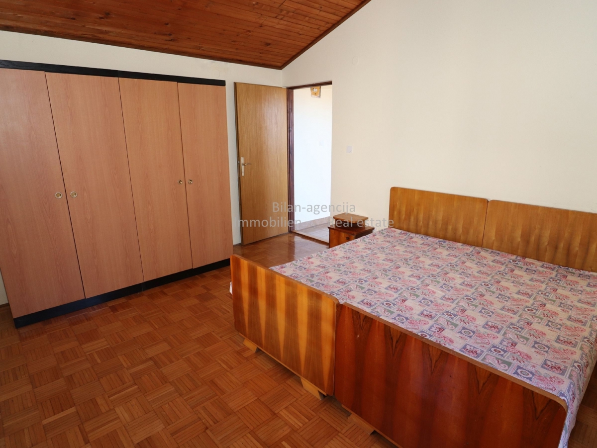 Hiša Na predaj - ŠIBENSKO-KNINSKA VODICE