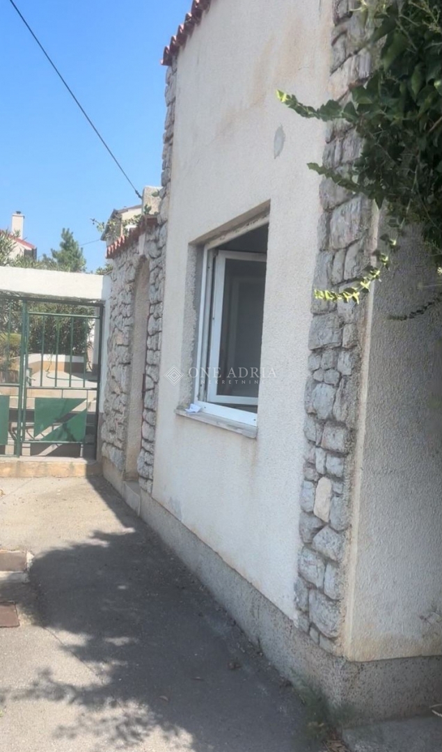 Dom Na predaj - LIČKO-SENJSKA SENJ