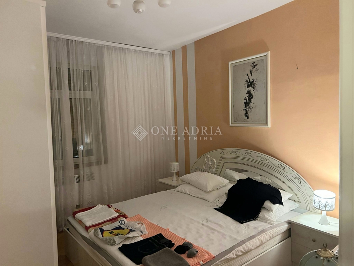 Appartement À vendre - LIČKO-SENJSKA SENJ