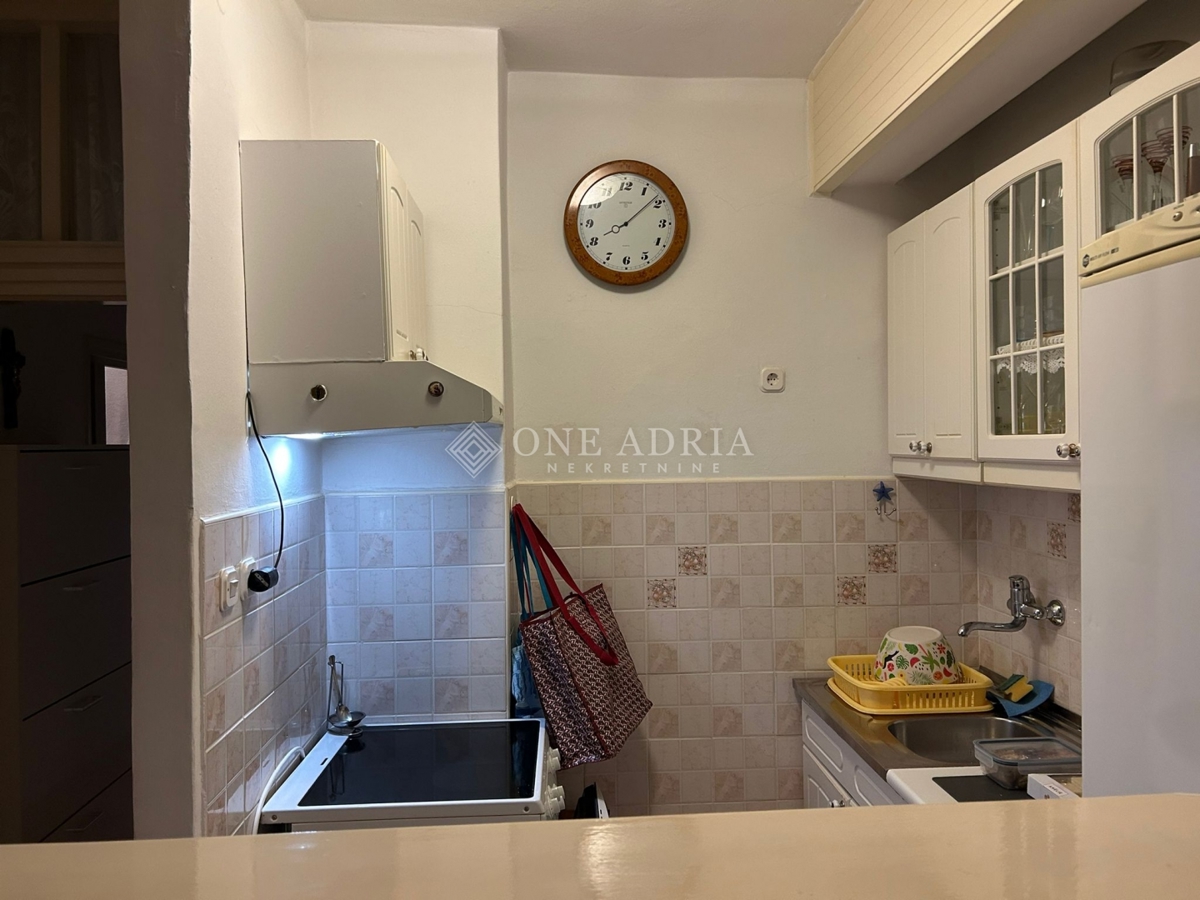 Appartement À vendre - LIČKO-SENJSKA SENJ