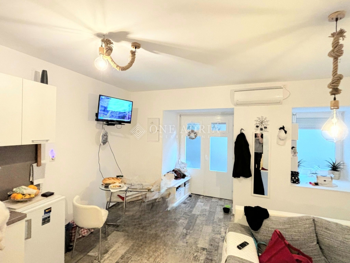 Flat For sale - LIČKO-SENJSKA SENJ