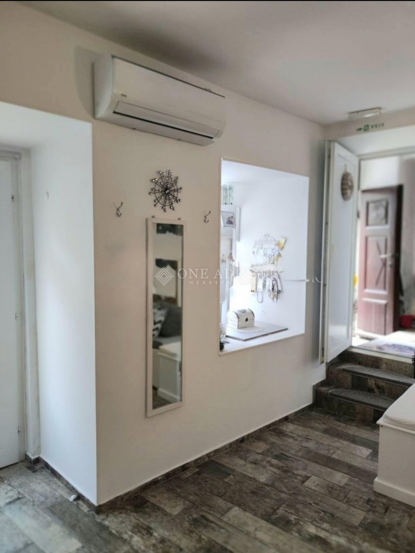 Flat For sale - LIČKO-SENJSKA SENJ