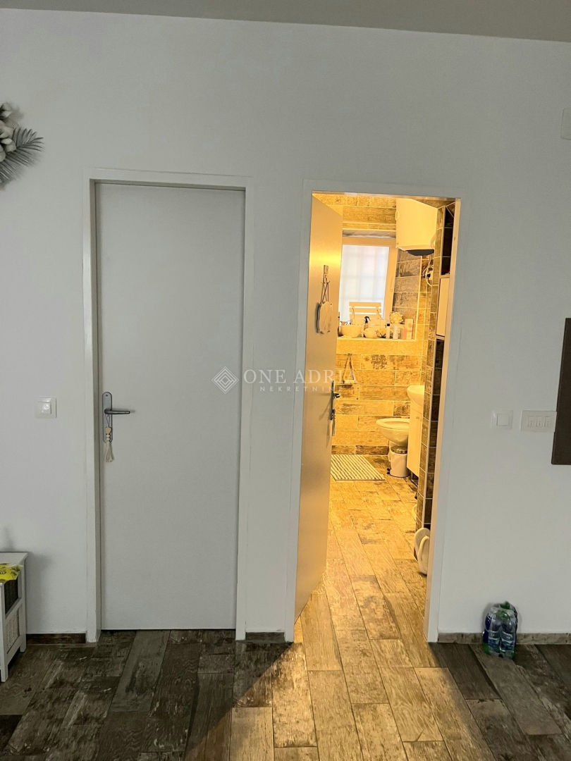 Flat For sale - LIČKO-SENJSKA SENJ