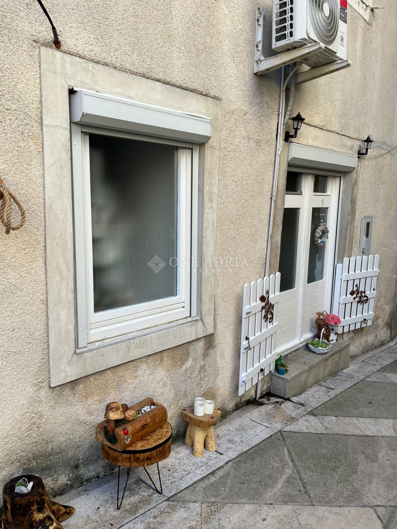 Flat For sale - LIČKO-SENJSKA SENJ